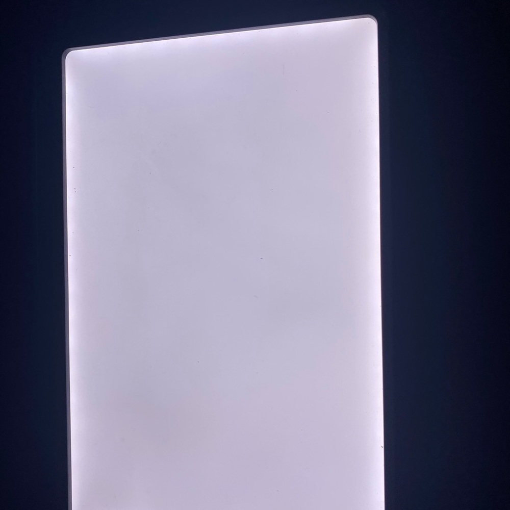 Studio light - Picture 2 of 2
